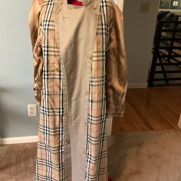 Vintage Burberry Khaki Men’s Trench Coat - Picture 7 of 16